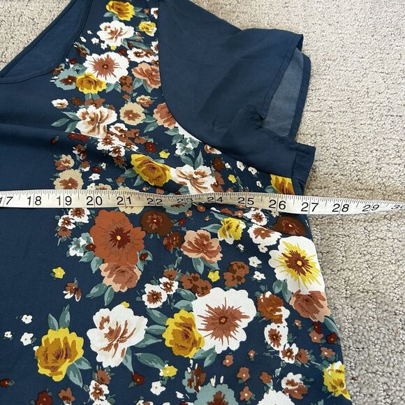 Torrid Blouse Womens 3 Floral Short Sleeve Soft Knit Flutter Sleeve Feminine - Picture 10 of 11